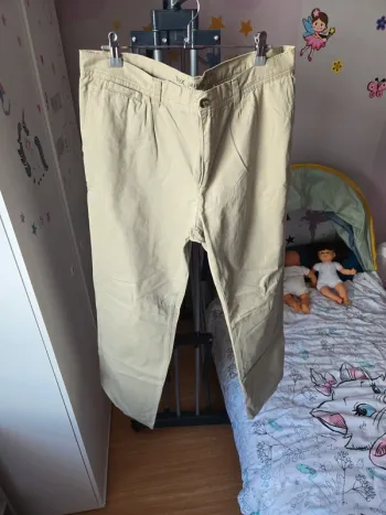 Pantalon chino taille 46