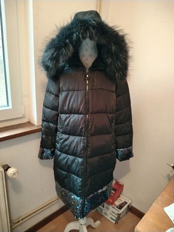 Manteau chaud neuf (carton 5)