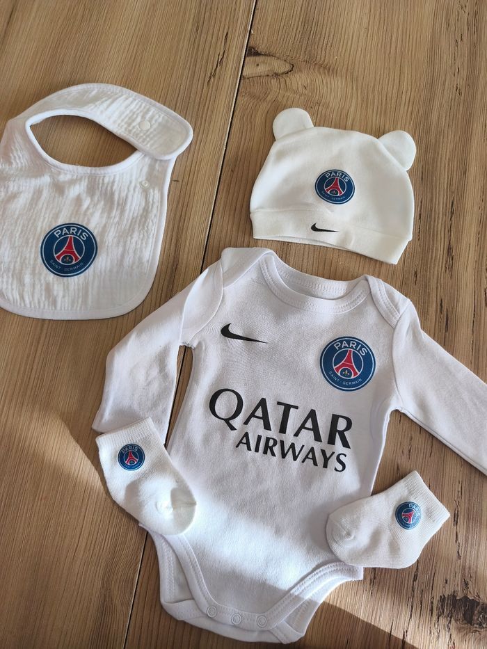 Ensemble cadeau bébé foot paris psg - photo numéro 3