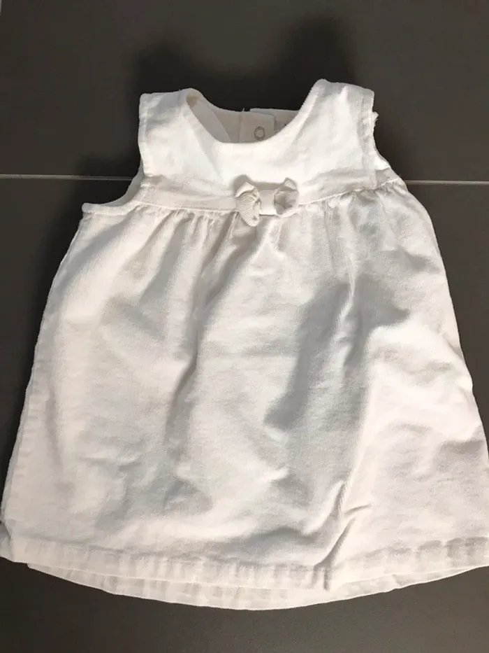 Robe velours in extenso 12 mois neuve