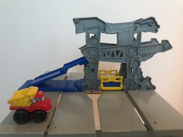 Garage + voiture Tonka Chuck & Friends - photo numéro 3