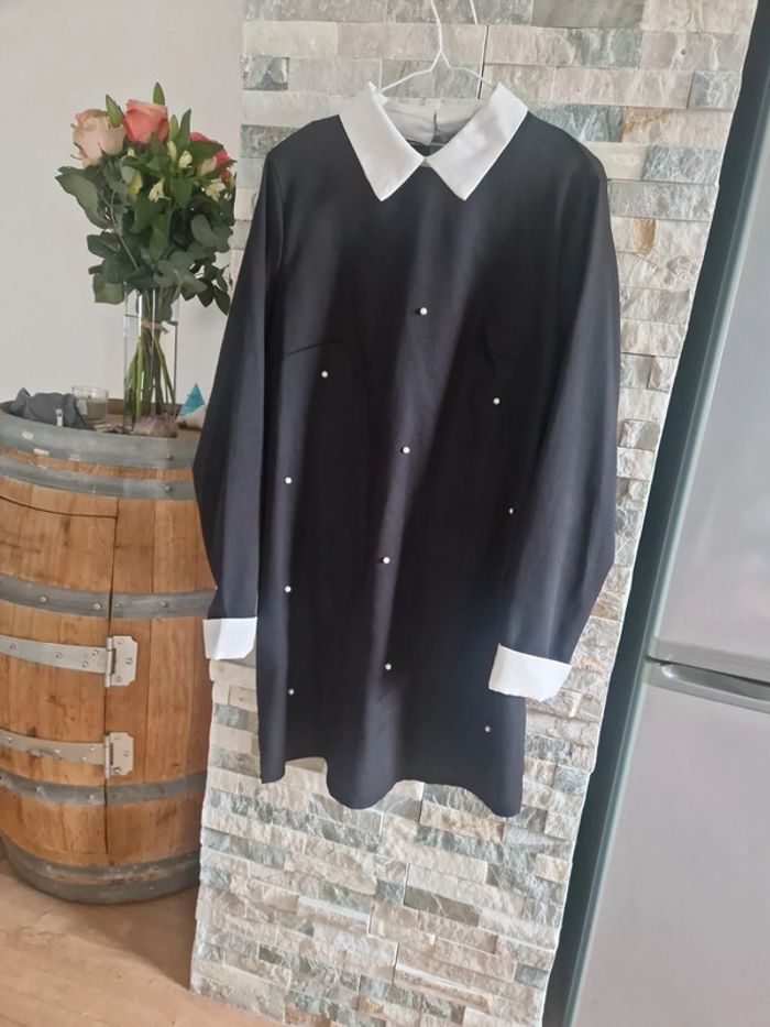 Robe grossesse avec col chemise et perles - photo numéro 2