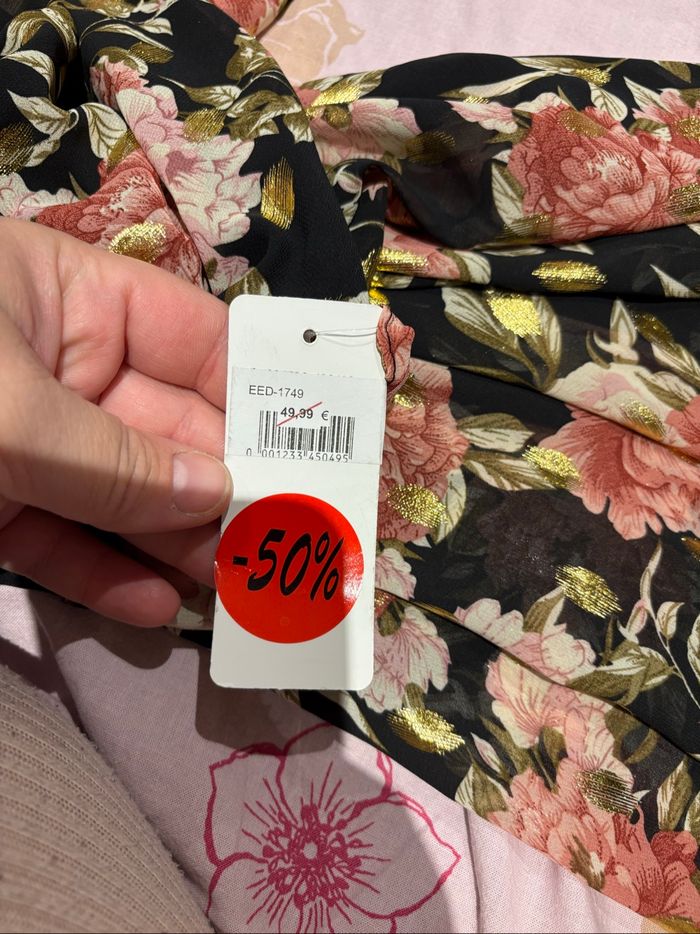 Robe fleuri neuve - photo numéro 5