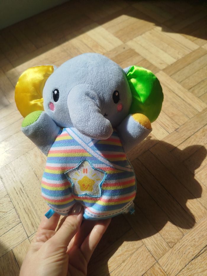 Peluche sonore VTech Nino elephantino lumineux -plus de 45 mélodies - photo numéro 8