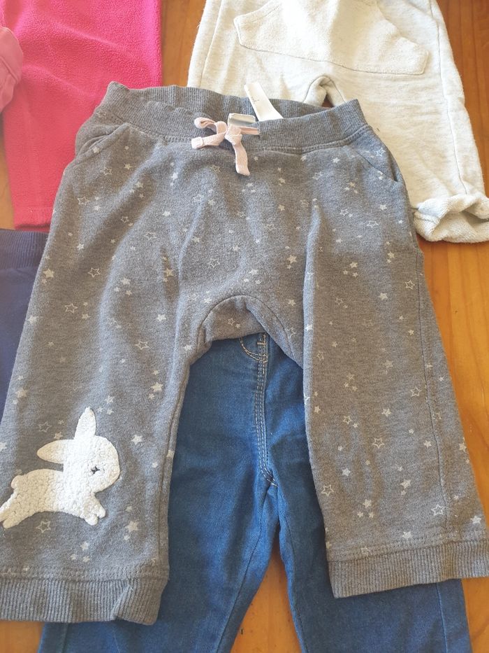 Lot pantalon 9 mois 12 mois - photo numéro 2