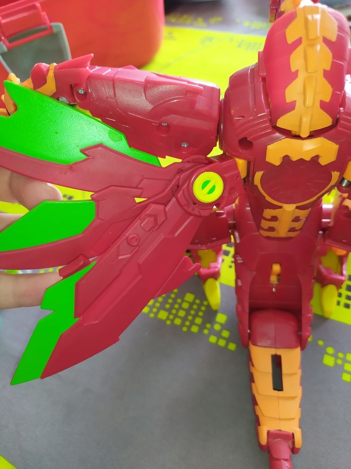 Énorme robot Bakugan son et lumière comme neuf - photo numéro 7