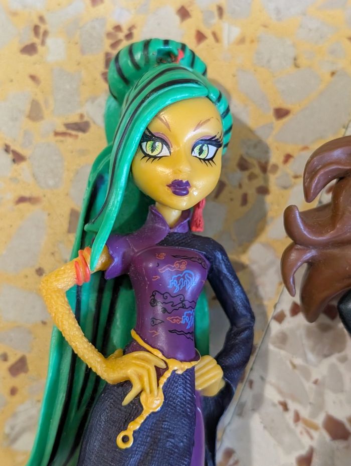 Lot figurines monster high - photo numéro 2