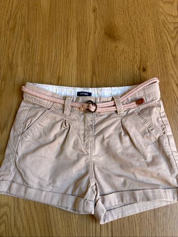Short fille taille 104