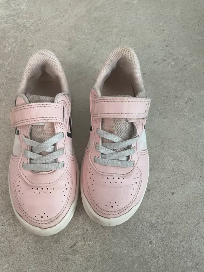 Baskets filles