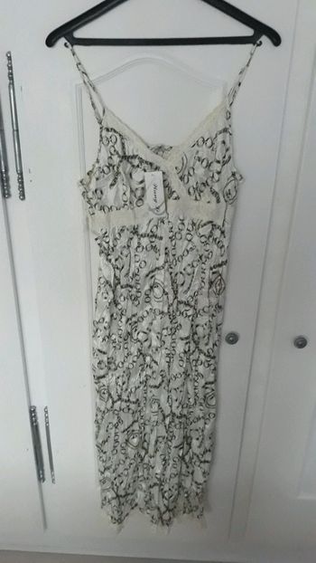 Robe d'été longue neuve taille L