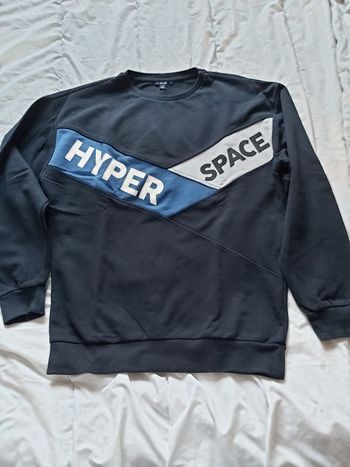 Sweat bleu marine avec inscriptions 16 ans ou S