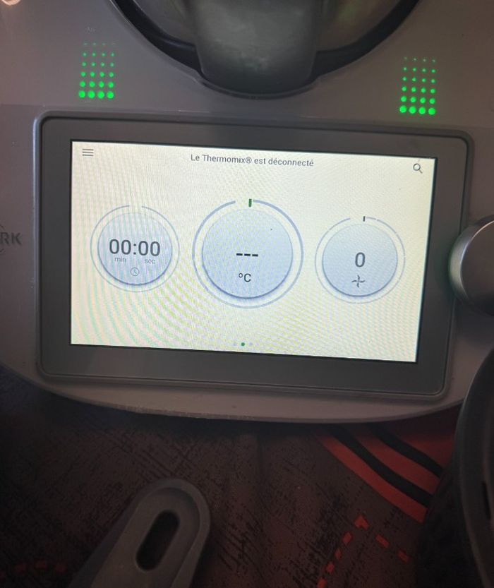 Thermomix TM6 blanc +2ème bol+ accessoires le tout en parfait état aucun défaut quelconque - photo numéro 4