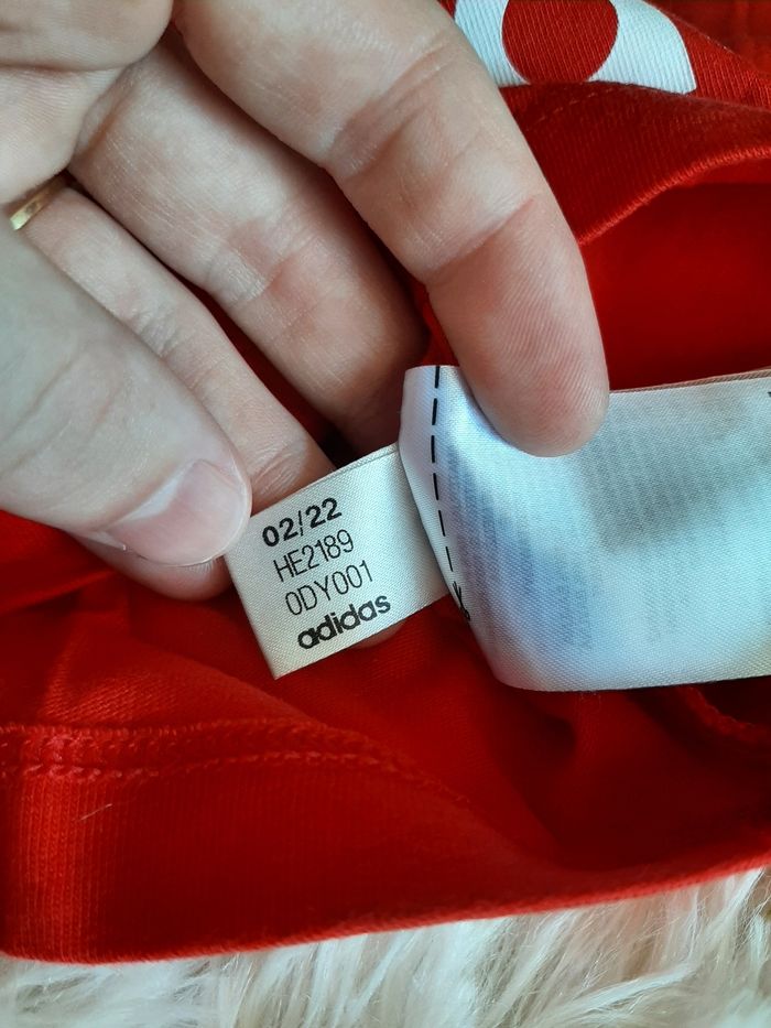 Tee-shirt rouge - photo numéro 6