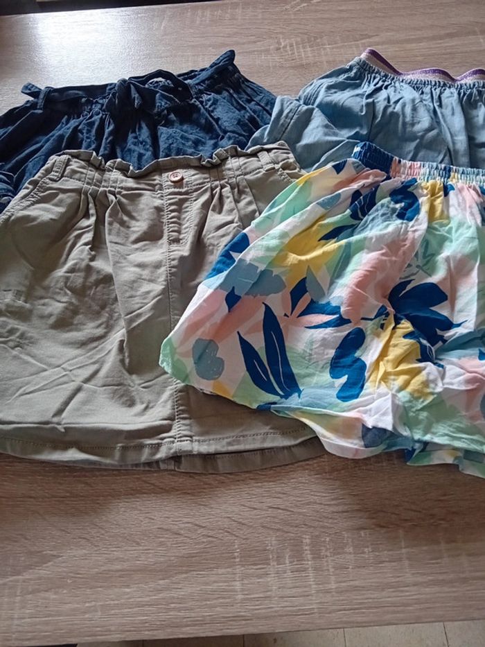 Lot de 6 jupes filles 8 ans