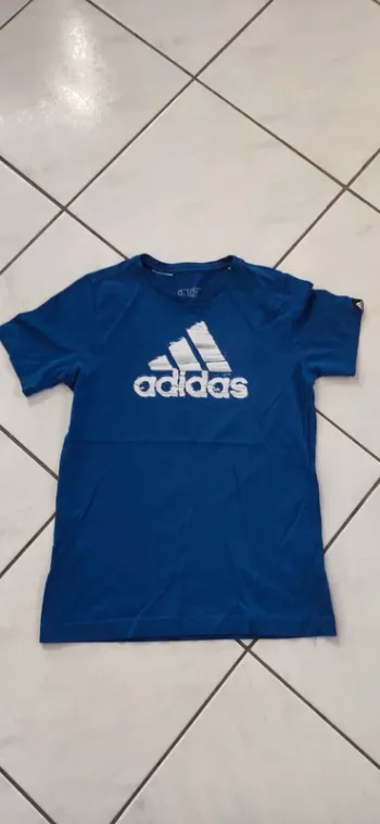 tee shirt Adidas 9-10 ans