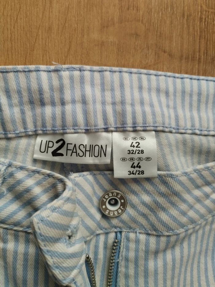 Pantalon rayée taille 44 - photo numéro 2