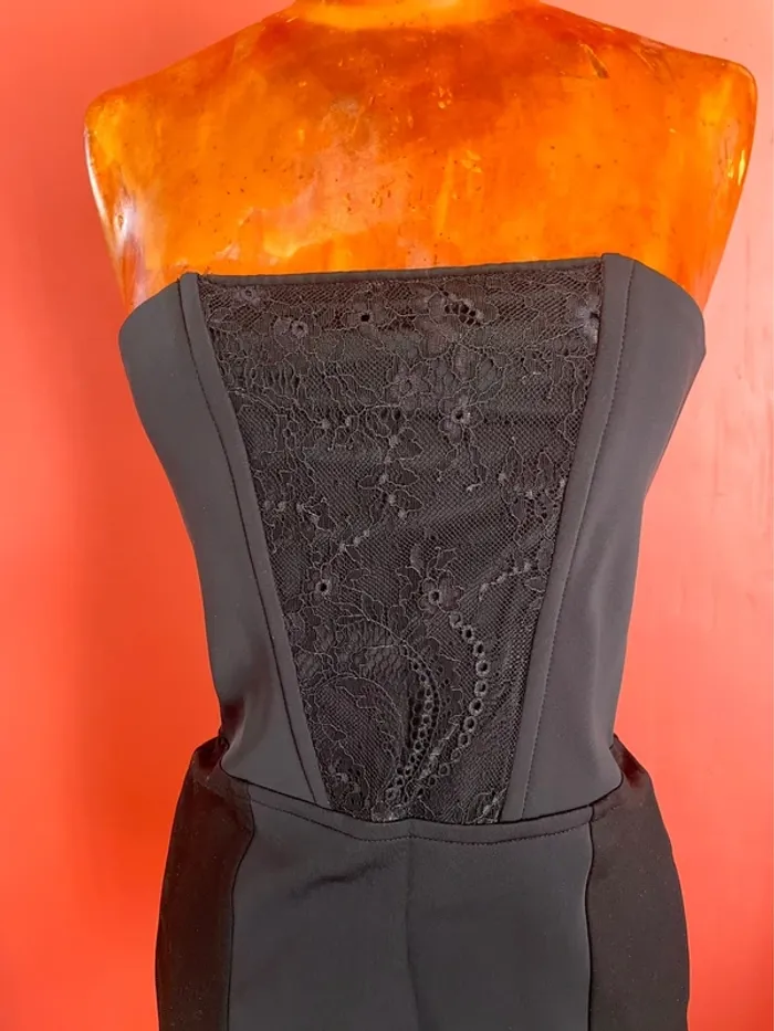 Magnifique robe bustier noire à dentelle - photo numéro 3