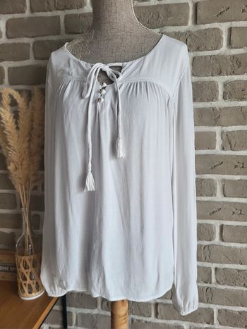 Blouse blanche Naf Naf - liens pompons et boutons dorés