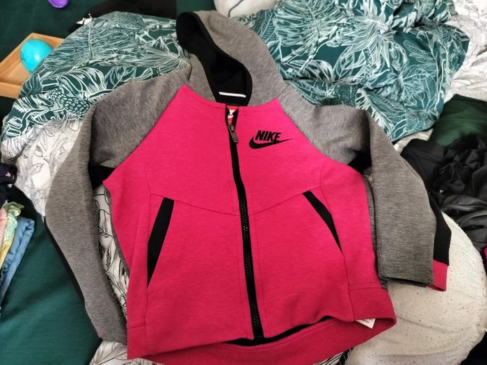 Sweat zippé fille Nike 6-7 ans