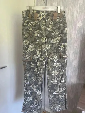 Pantalon de fleur taille 36 marque chose promise•