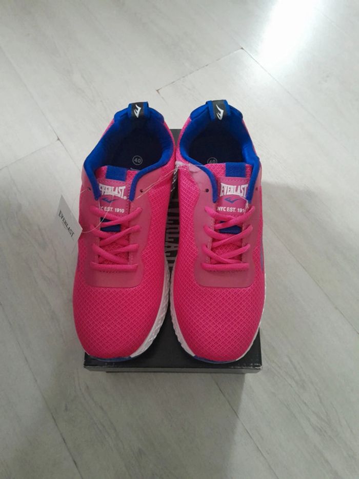 Baskets Everlast neuves avec boîtes taille 40 - photo numéro 2
