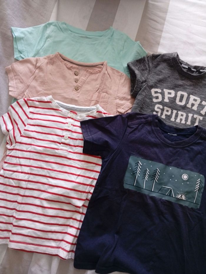 Lot vêtements été 4 ans - photo numéro 2