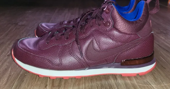 Basket neuve mauve