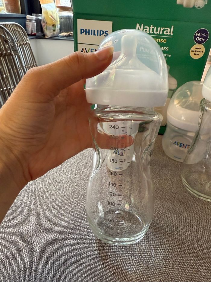 Lot biberons , 2 en verre, Philips Avent natural (comme au sein) - photo numéro 8