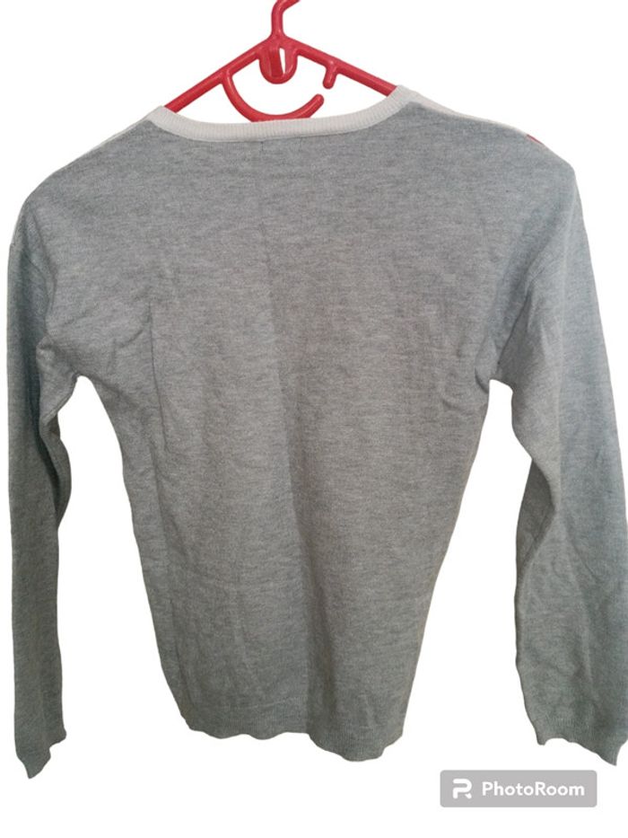 Pull Kiabi 10ans - photo numéro 2