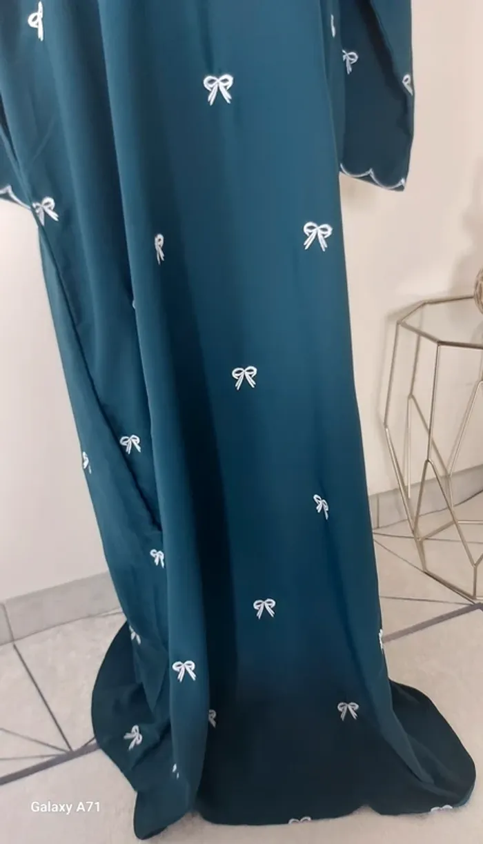 Robe Dubai avec motifs neuve - photo numéro 6