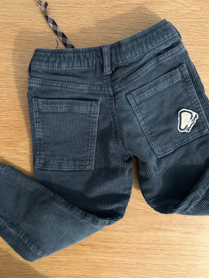 Pantalon velours 4 ans - photo numéro 2