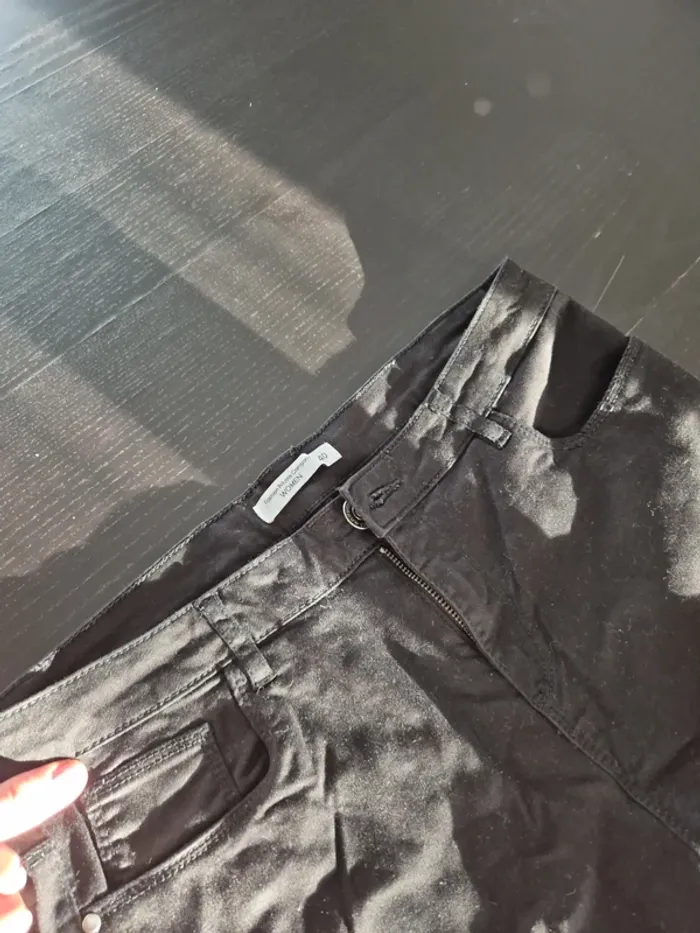 Pantalon noir - photo numéro 3