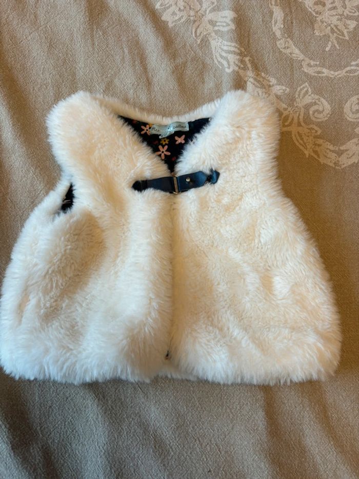 Gilet fourrure mes petits cailloux 6M