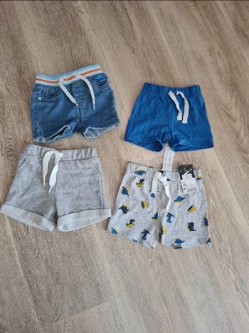 Lot shorts 6 mois