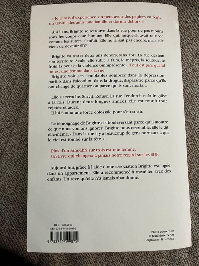 Livre : j’habite en bas de chez vous - photo numéro 2