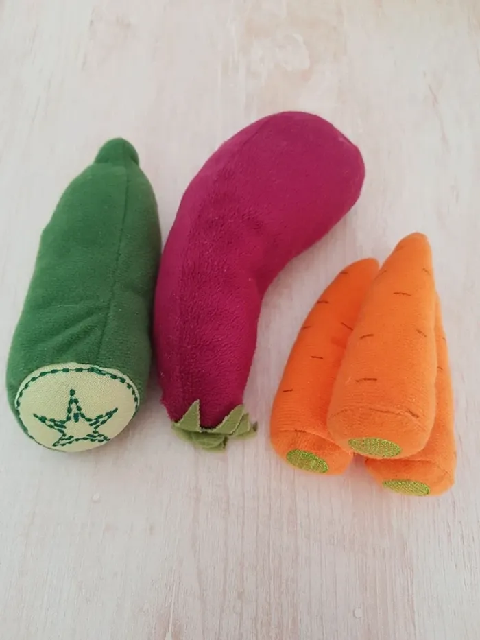 Panier en tissu et lot de légumes du potager - photo numéro 4