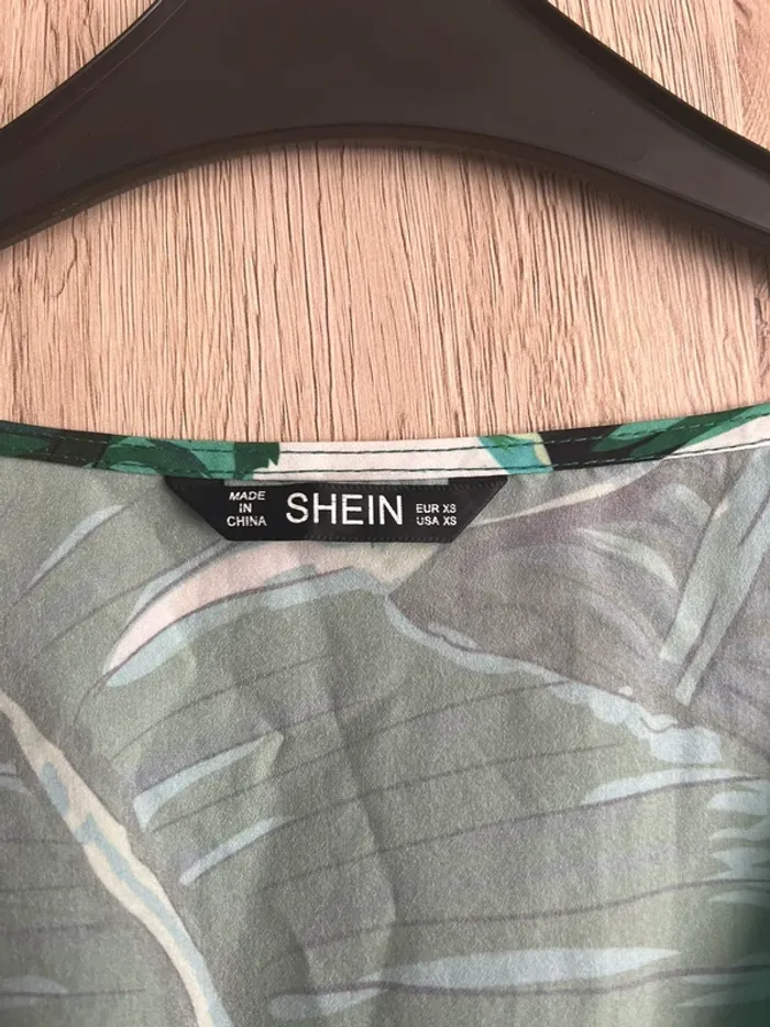 Combishort vert et blanche à fleurs - photo numéro 7