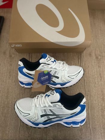 👟 ASICS Gel-Kayano 14 - Blanc/Bleu - Pointure 42,5 - Neuf