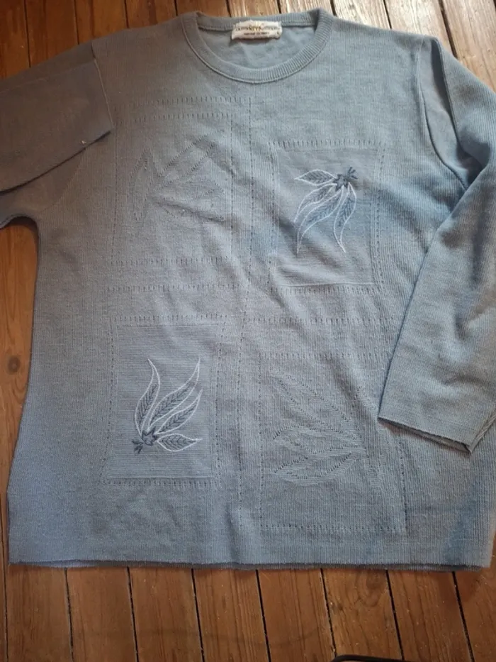 Pull taille l - photo numéro 2