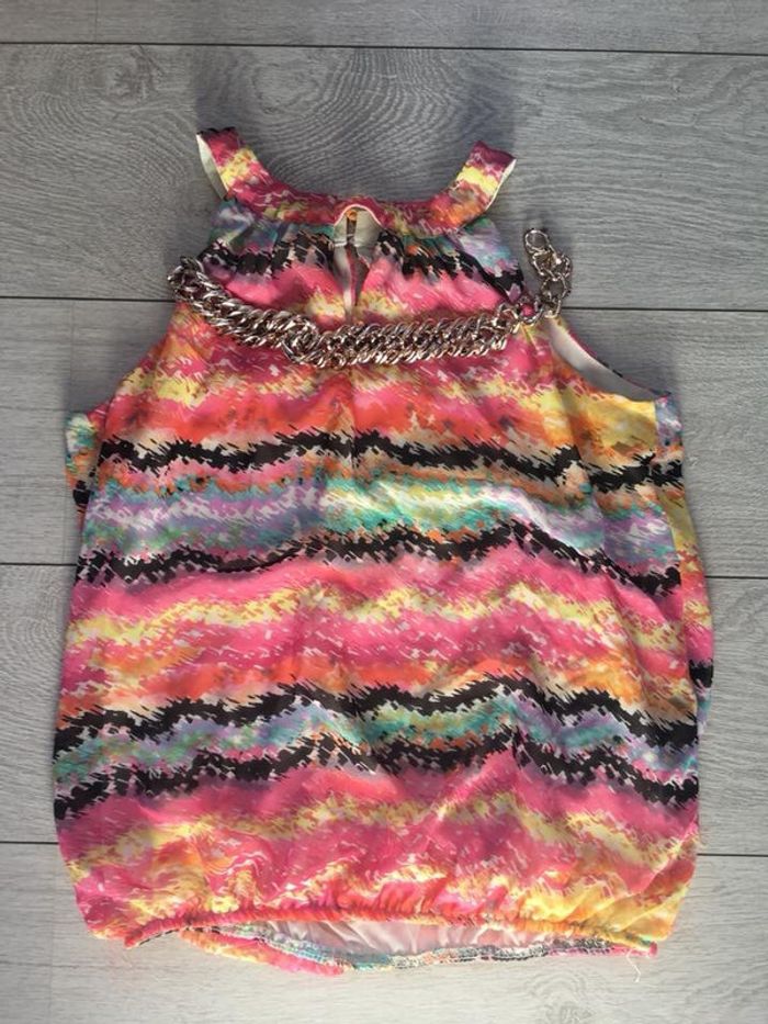 Top avec Bijoux