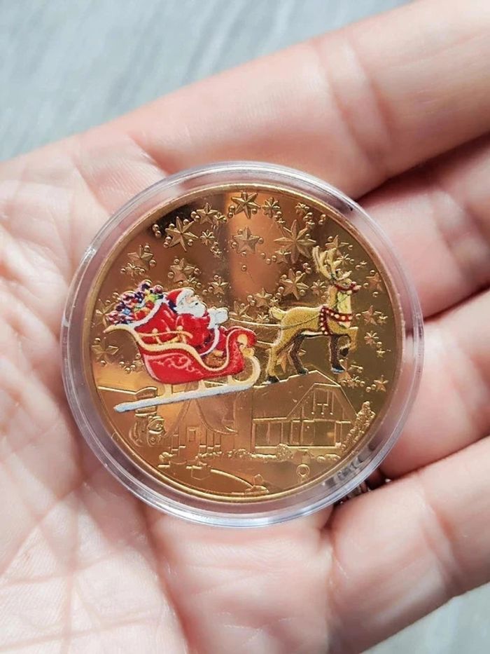 Pièce commémorative de Noël neuve - photo numéro 2