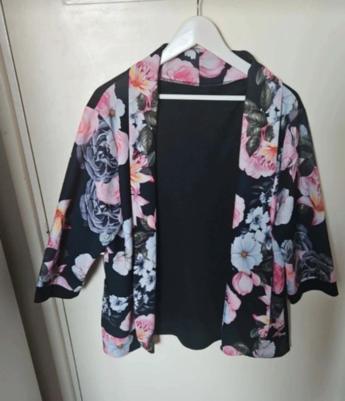 Veste fleurie