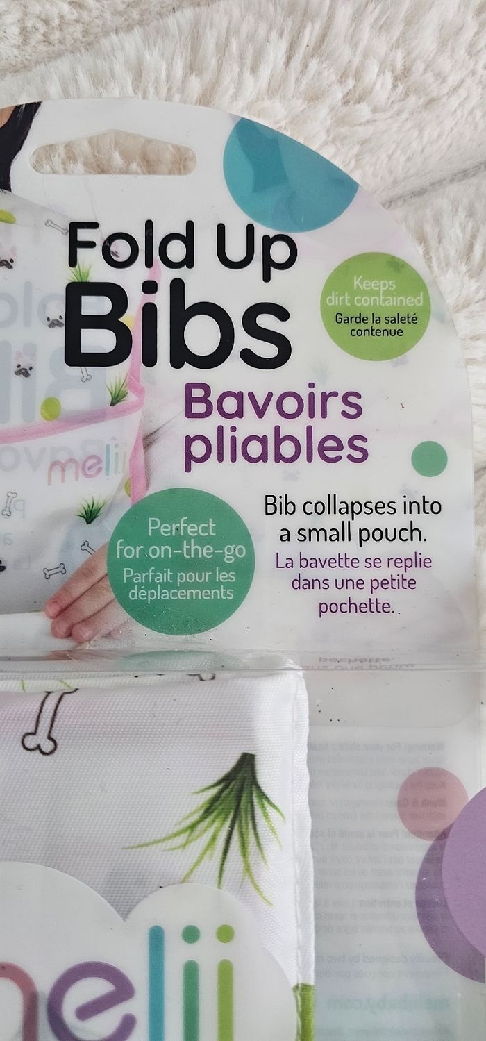 Lot de 2 bavoirs imperméable Melii Neufs - photo numéro 2