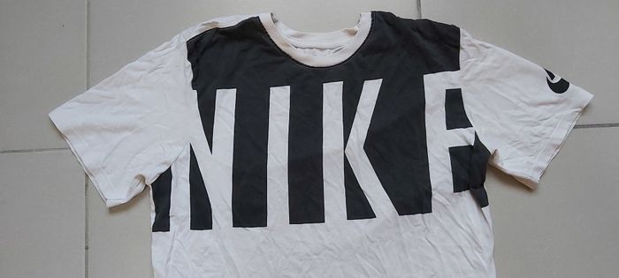 Tshirt manche courte Nike S - photo numéro 2