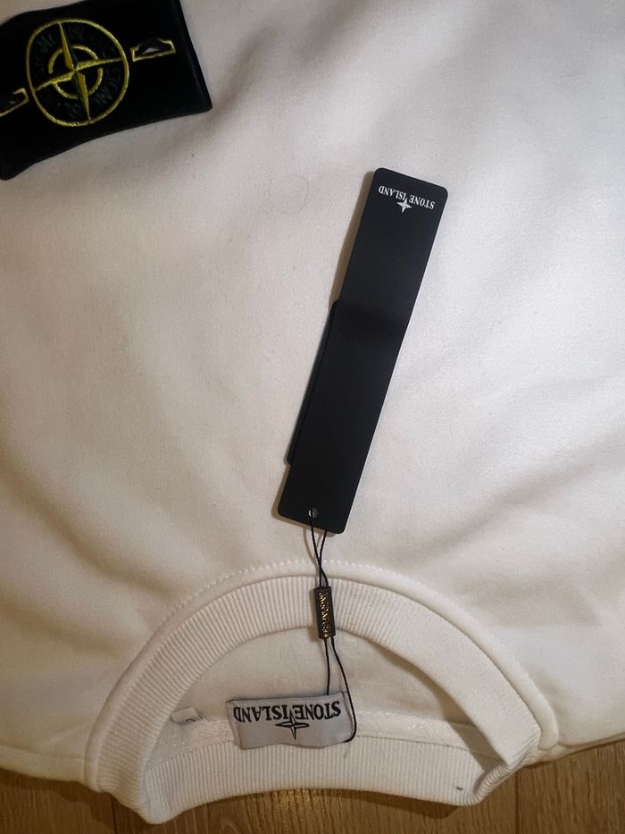 Sweatshirt Stone Island blanc 🧥