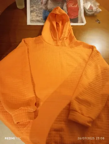 Sweat orange