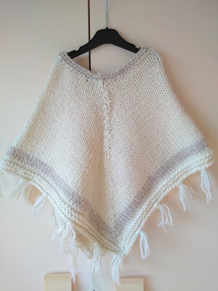 Poncho en laine - photo numéro 2