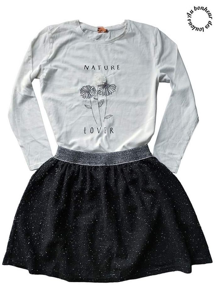 10 ans ensemble teeshirt et jupe