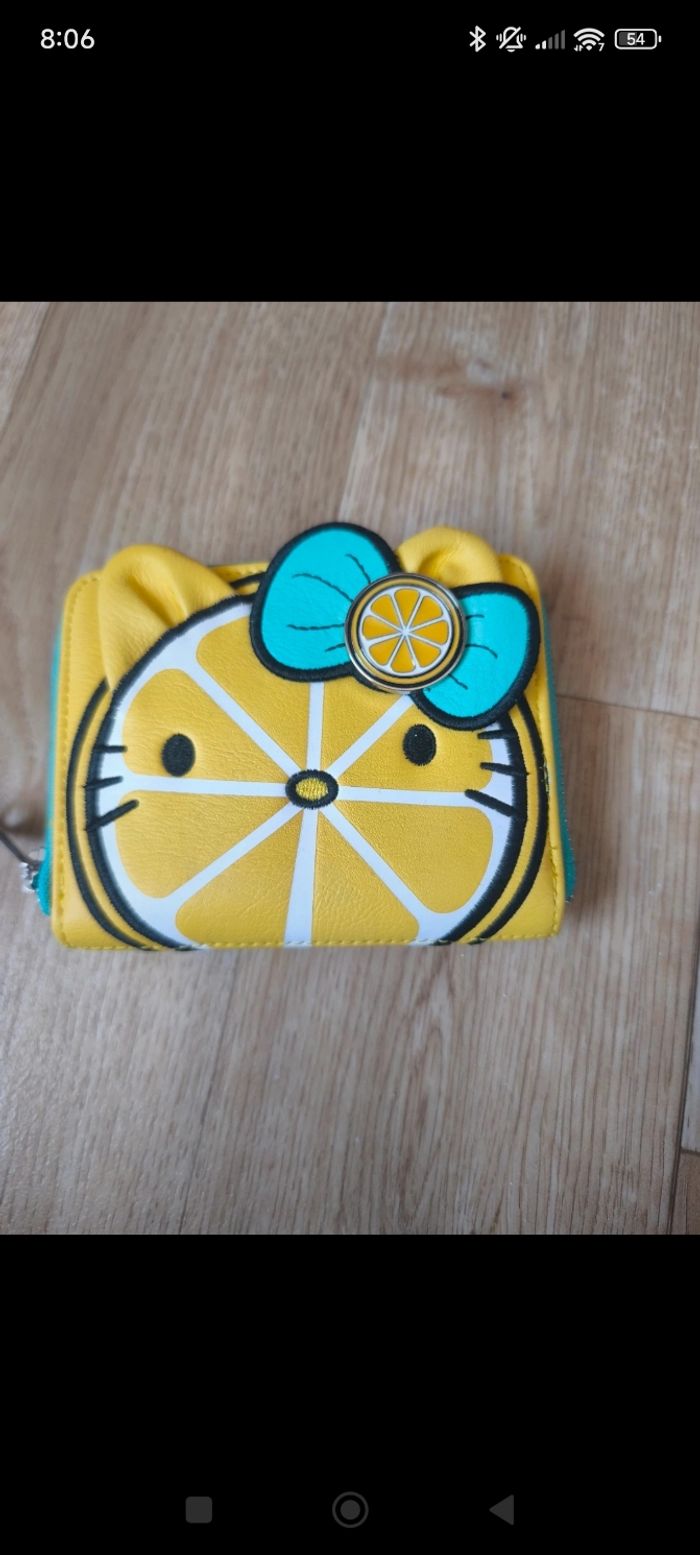 Porte carte Loungefly Hello Kitty Citron 🍋