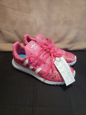 Basket Adidas taille 35 1/2